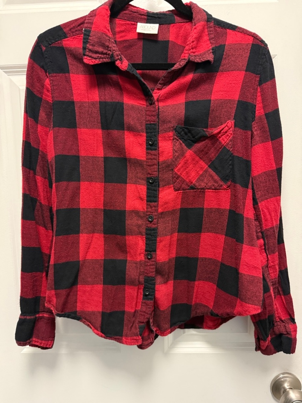 Abound Red and Black Buffalo Plaid Button-Up Shirt Medium